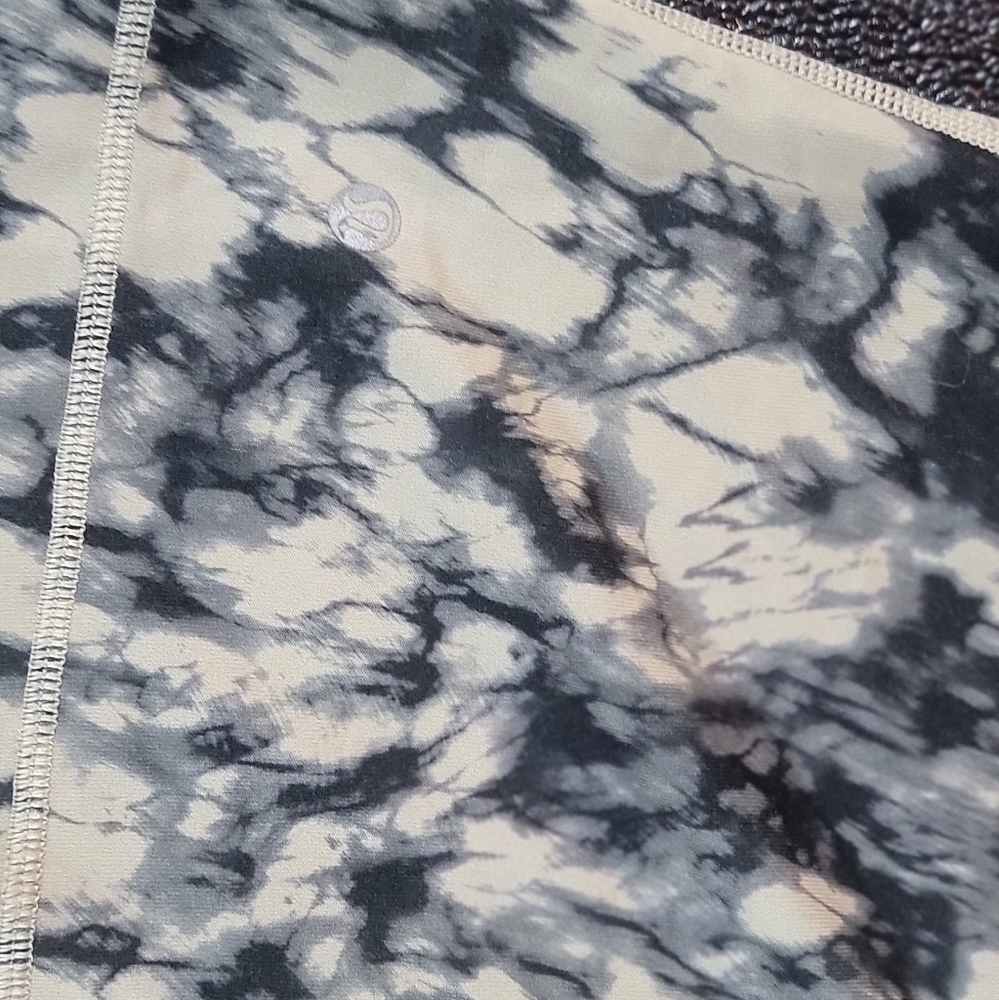 Lululemon athletic tank top with built-in padding.